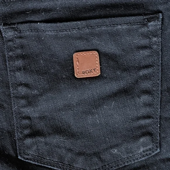 Roxy Black Denim Cutoff Short Shorts Size 28 - Picture 8 of 8
